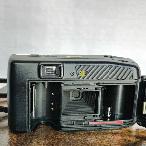Nikon One Touch 100 35mm Film Point & Shoot Camera VTG 80s Untested - Picture 12 of 17